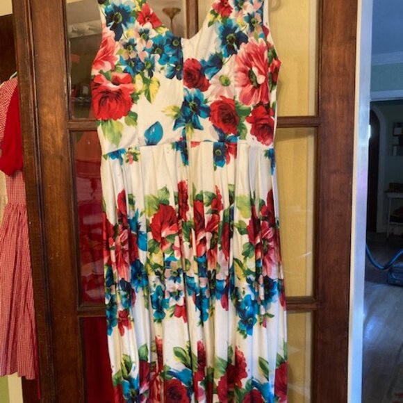 Retrospec'd Elizabeth White Floral Dress - EUC - Picture 3 of 3